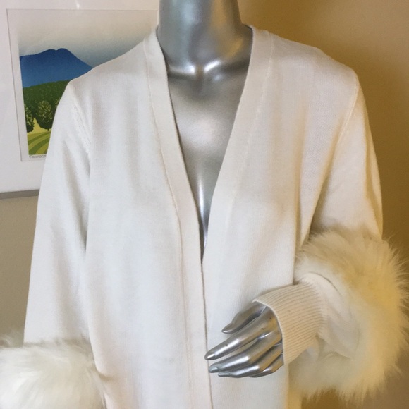 CHICO'S | Faux Fur Trim Cardigan Ecru - Picture 6 of 16